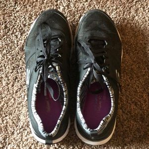 Sketchers Relaxed Fit Gel Infused Gym Shoe